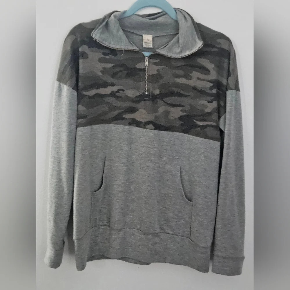 Camo Colorblock Quarter Zip Pullover Sweatshirt Gray Camouflage Medium‎